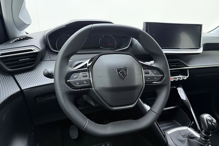 Vehicle Image 26