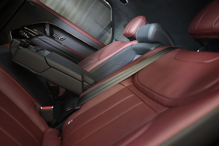 Vehicle Image 30