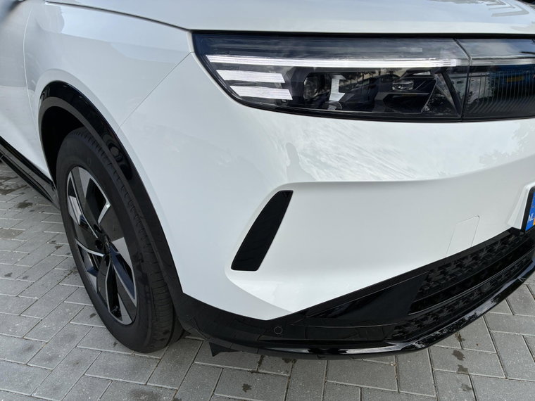 Vehicle Image 26