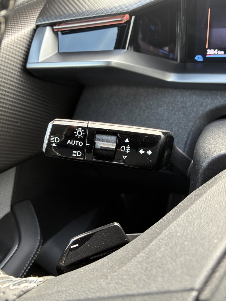 Vehicle Image 38