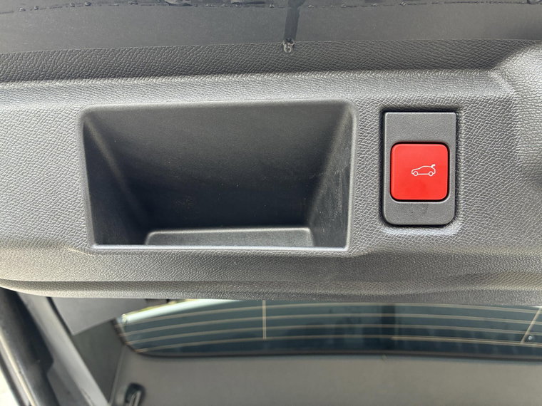 Vehicle Image 52
