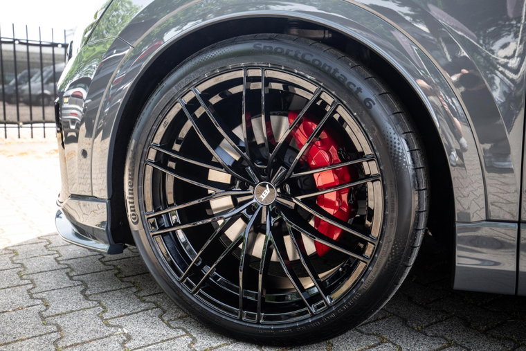 Vehicle Image 30