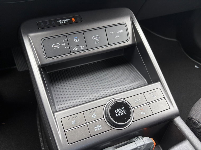 Vehicle Image 28