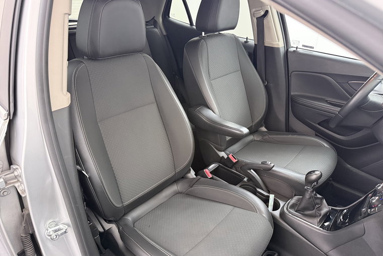 Vehicle Image 14