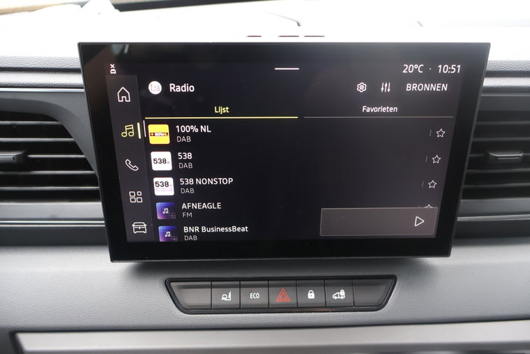 Vehicle Image 27