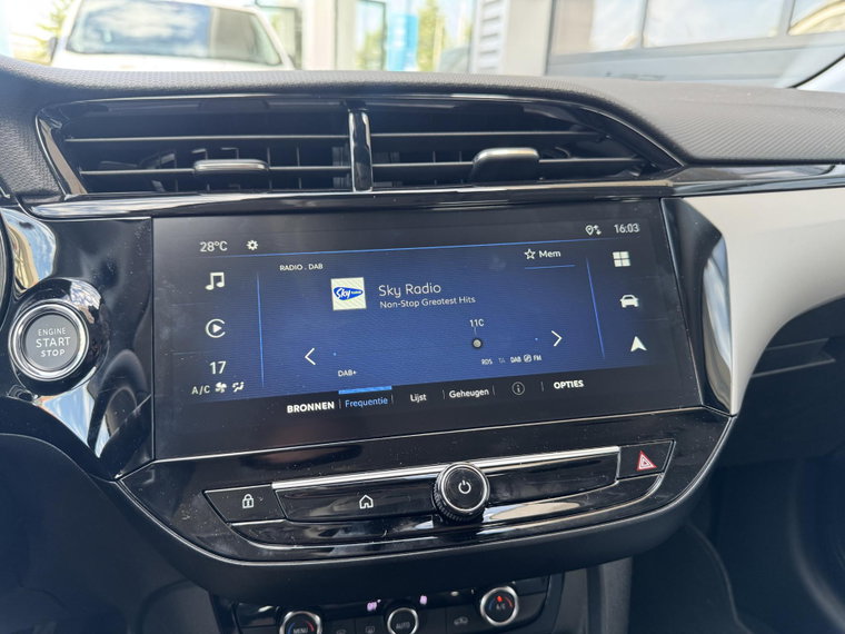 Vehicle Image 38