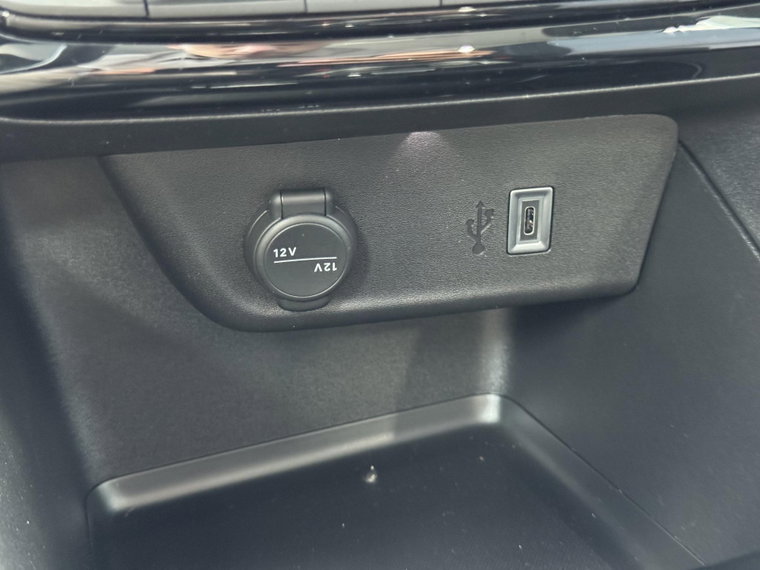Vehicle Image 42
