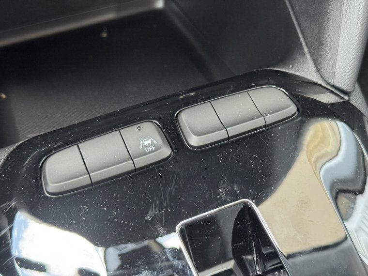 Vehicle Image 45