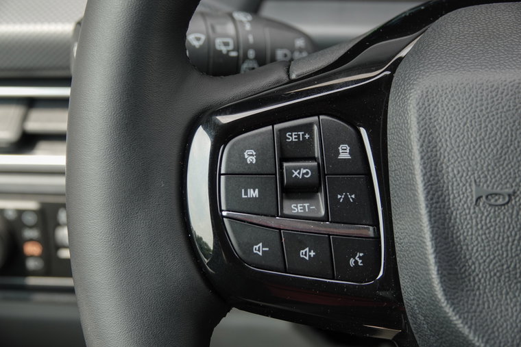 Vehicle Image 17