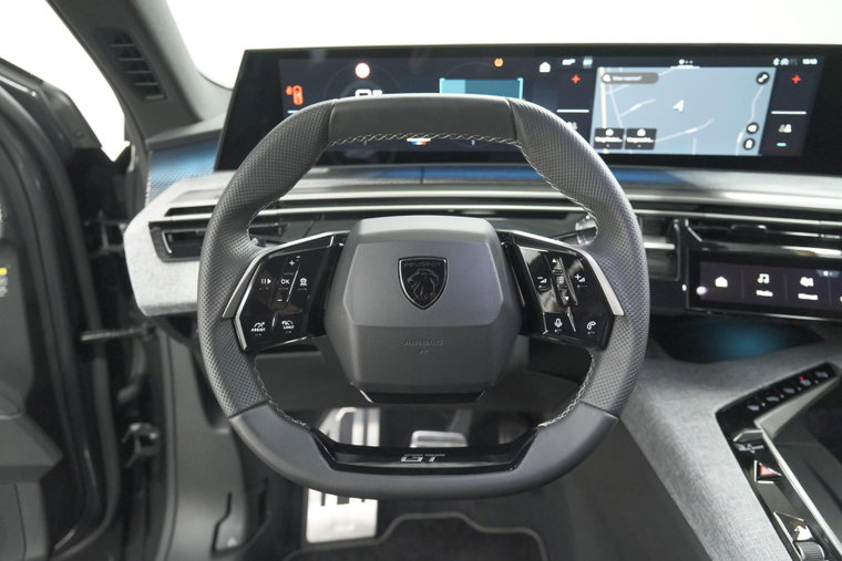 Vehicle Image 26