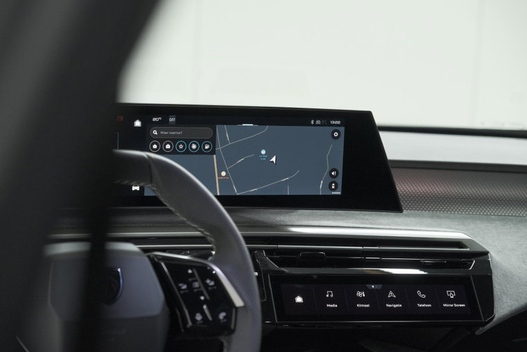 Vehicle Image 36