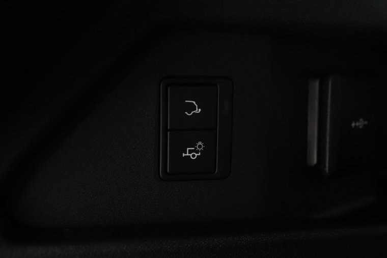 Vehicle Image 58