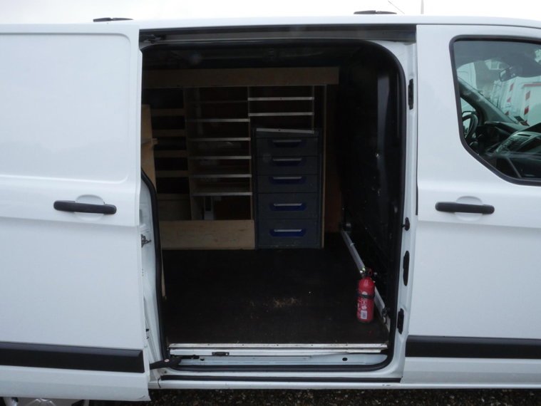 Vehicle Image 12