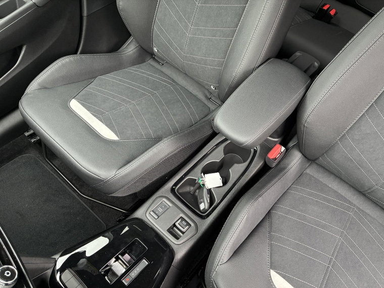 Vehicle Image 39