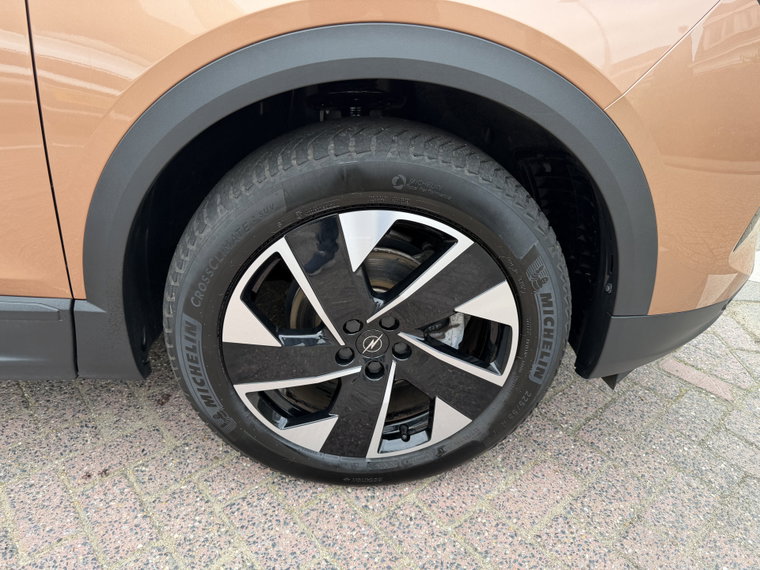 Vehicle Image 40