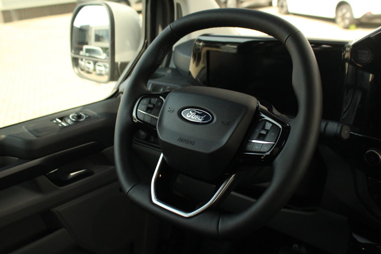 Vehicle Image 36