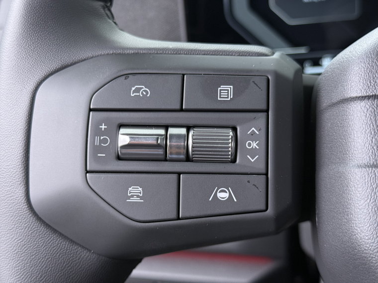 Vehicle Image 27