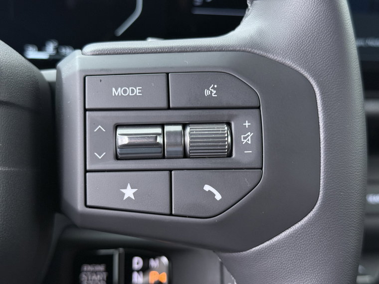 Vehicle Image 28