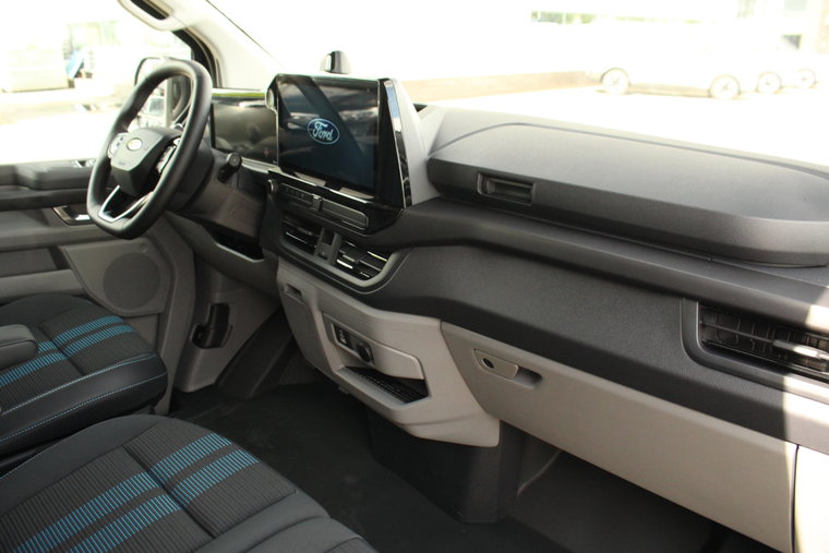 Vehicle Image 19