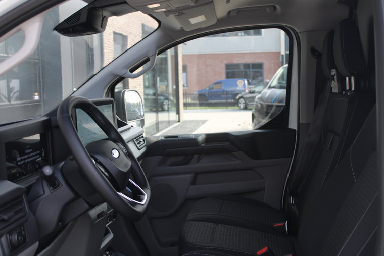 Vehicle Image 35