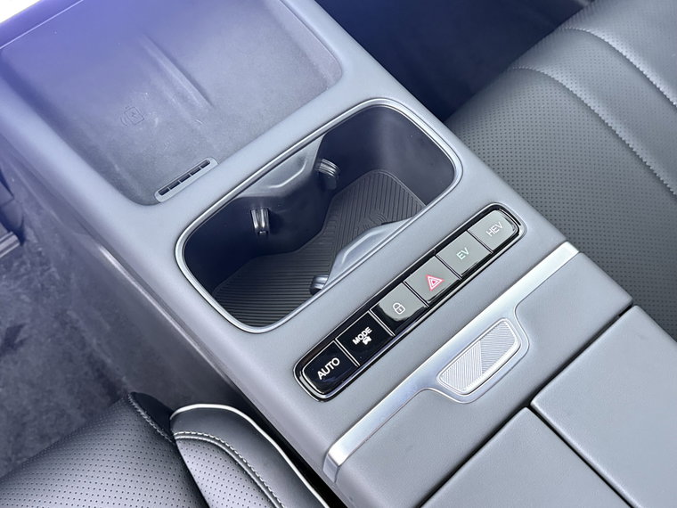 Vehicle Image 31