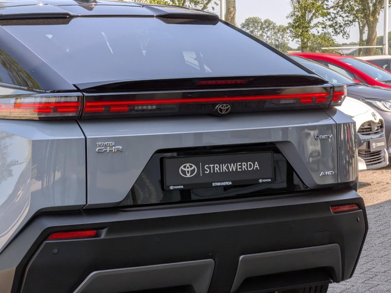 Vehicle Image 13
