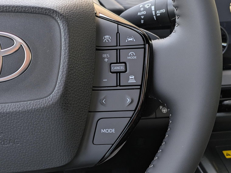 Vehicle Image 36