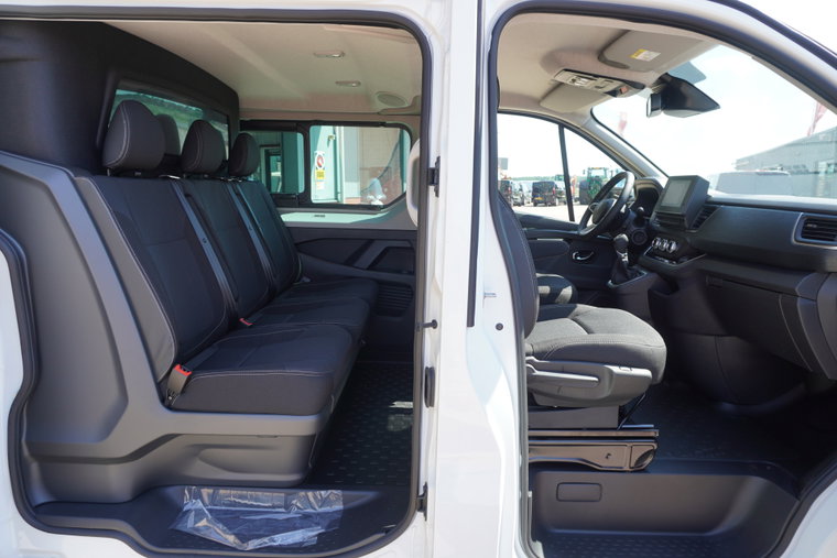 Vehicle Image 12