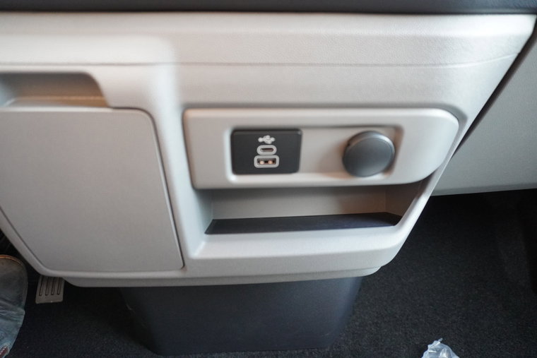 Vehicle Image 38