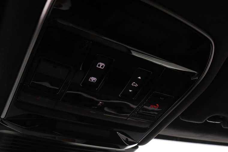 Vehicle Image 36