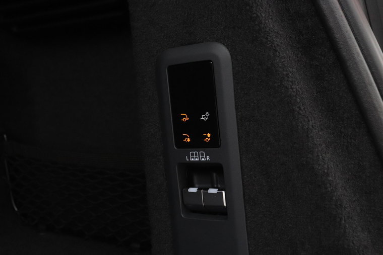 Vehicle Image 54