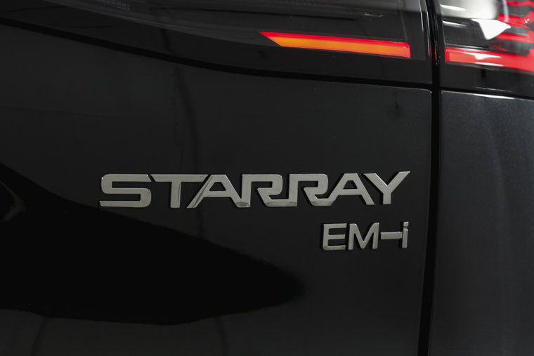 Vehicle Image 11