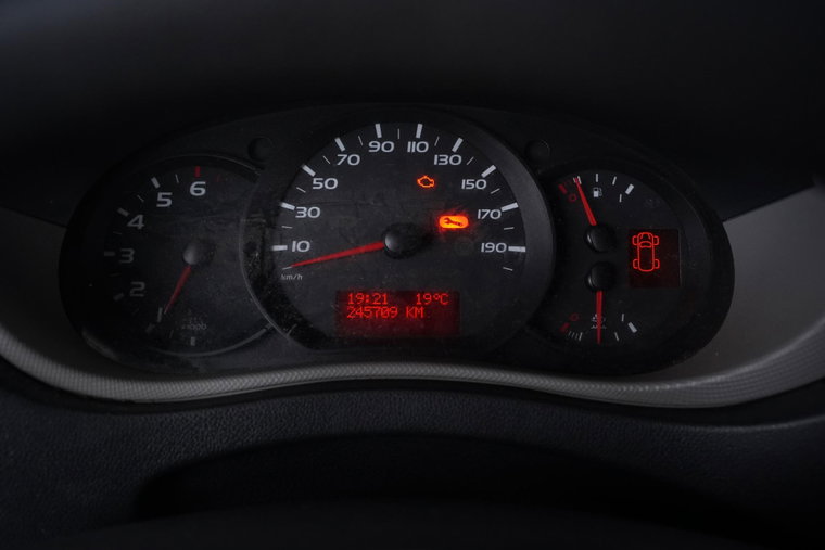 Vehicle Image 23