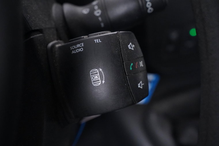 Vehicle Image 30