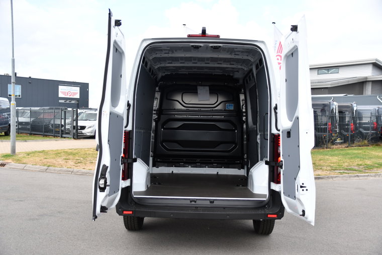 Vehicle Image 39