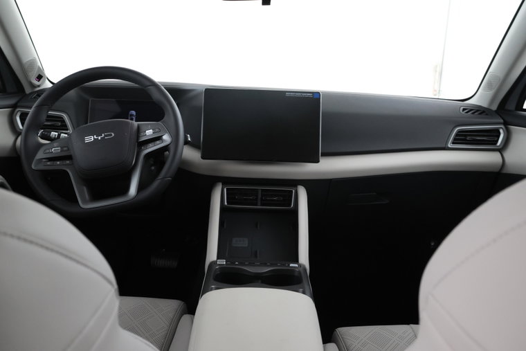 Vehicle Image 18