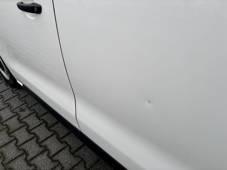 Vehicle Image 25