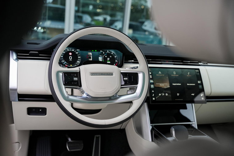 Vehicle Image 10