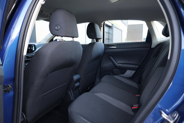 Vehicle Image 30
