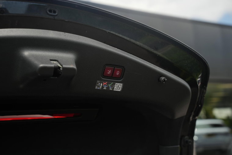 Vehicle Image 37