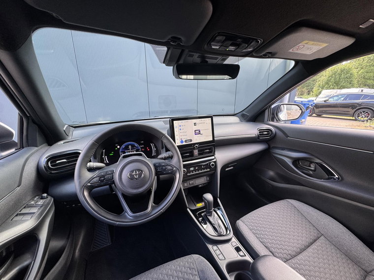 Vehicle Image 13