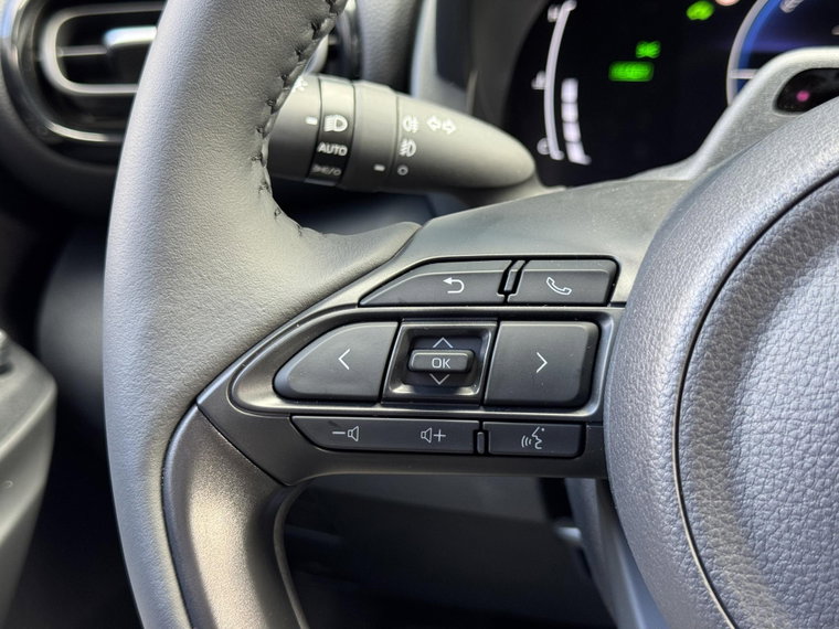 Vehicle Image 22