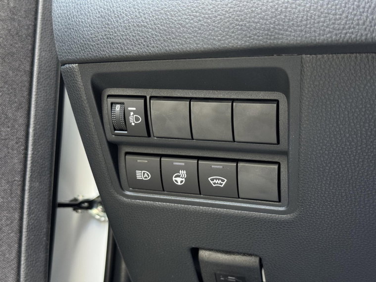 Vehicle Image 27