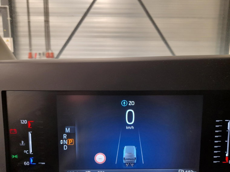 Vehicle Image 8