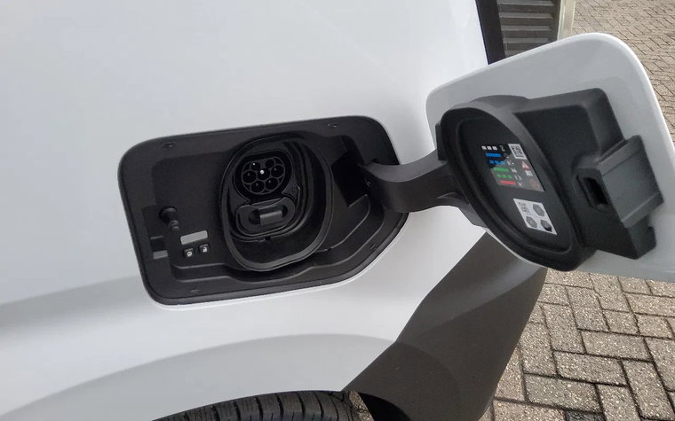 Vehicle Image 10