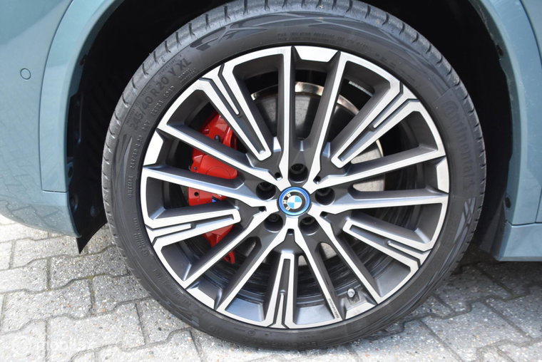 Vehicle Image 35
