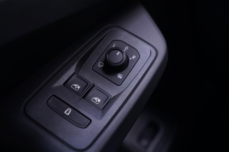 Vehicle Image 48