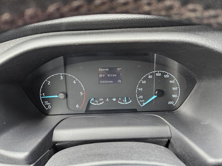 Vehicle Image 40