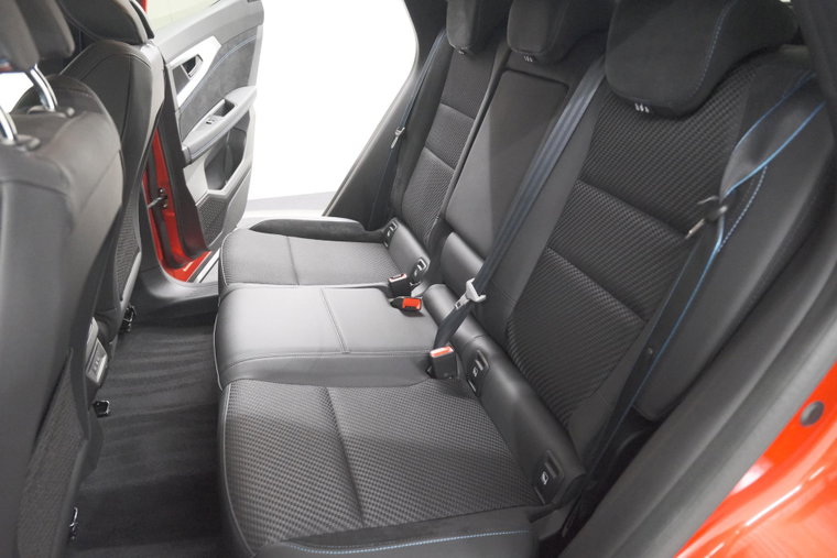 Vehicle Image 37
