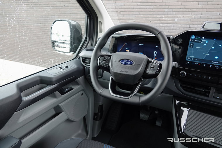Vehicle Image 25
